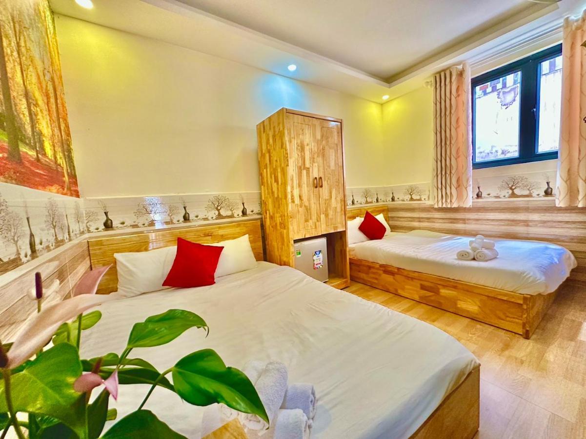 Hotel Khach San Minh Ha Da Lat Esterno foto