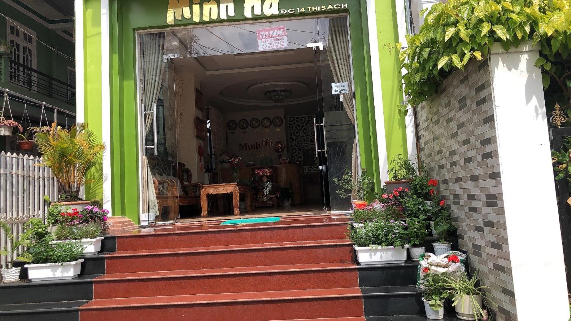 Hotel Khach San Minh Ha Da Lat Esterno foto